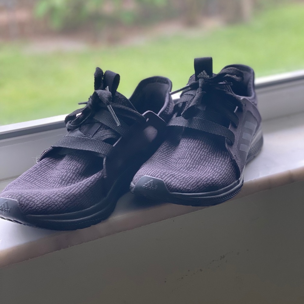 Adidas black Edge Lux womens size 10